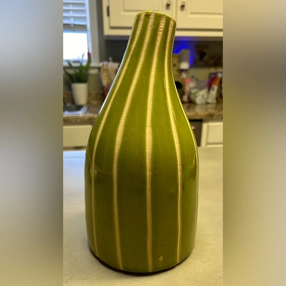 Unique Rare Vase Alvarado Green With White Strips Modern Glazed 10” Tall 6” Wide